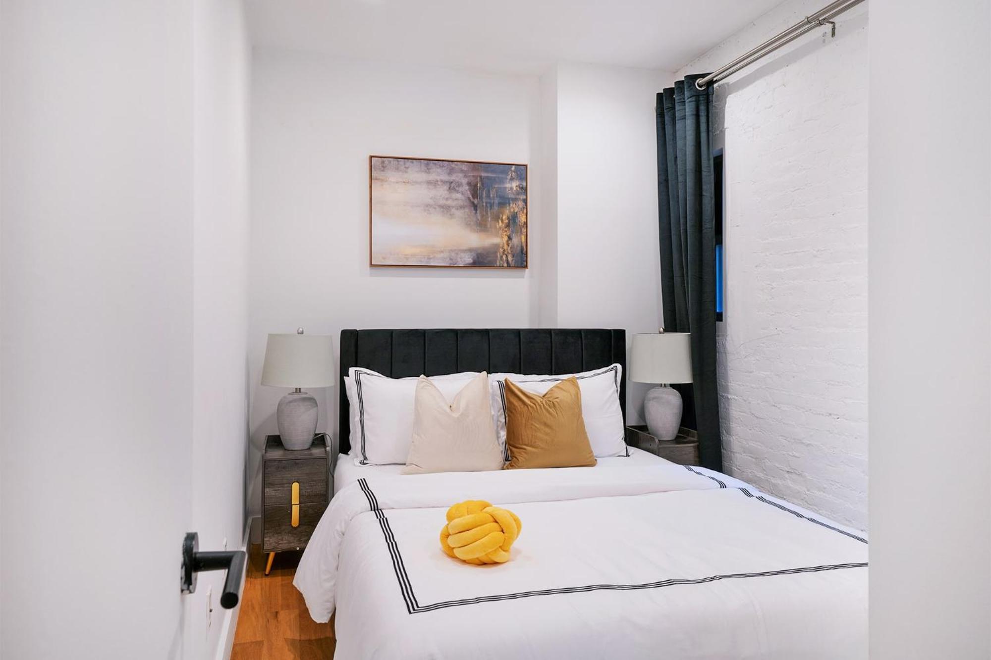 Apartment 1288-5fs New Renovated 2 Bedrooms In Ues New York