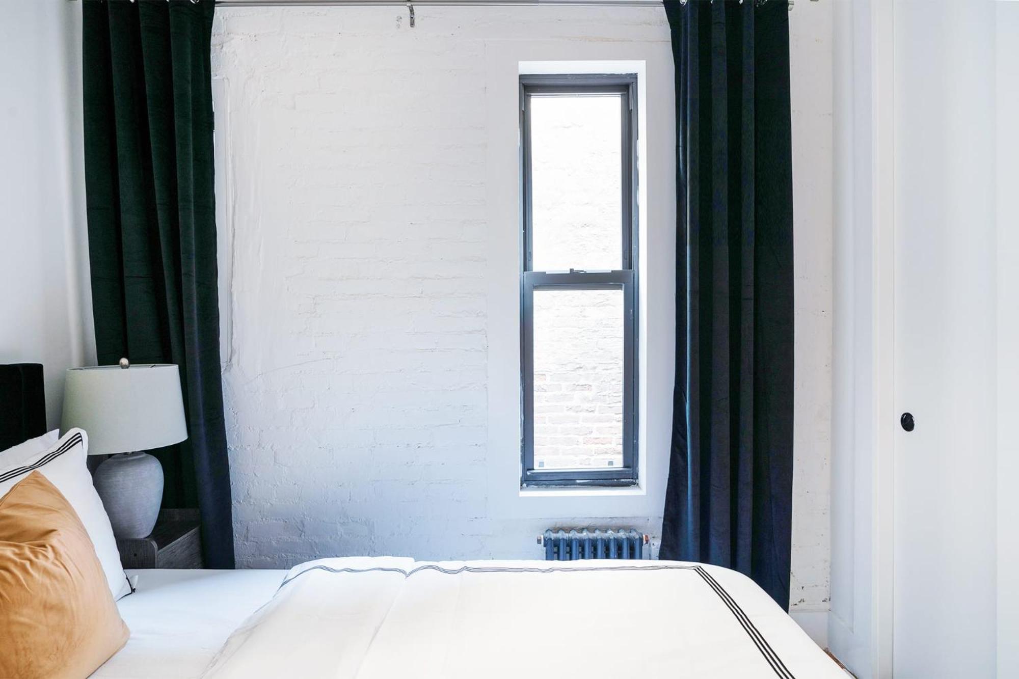 1288-5fs New Renovated 2 Bedrooms In Ues
