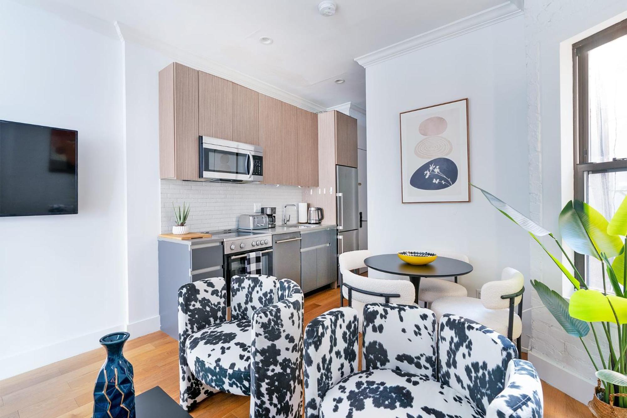 1288-5fs New Renovated 2 Bedrooms In Ues New York